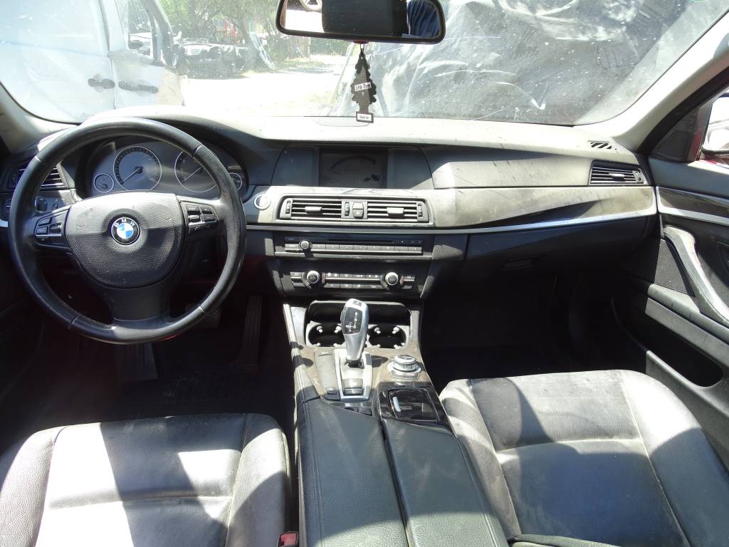 Bmw Serie 5 (F10) 528 i Año 2011 #310