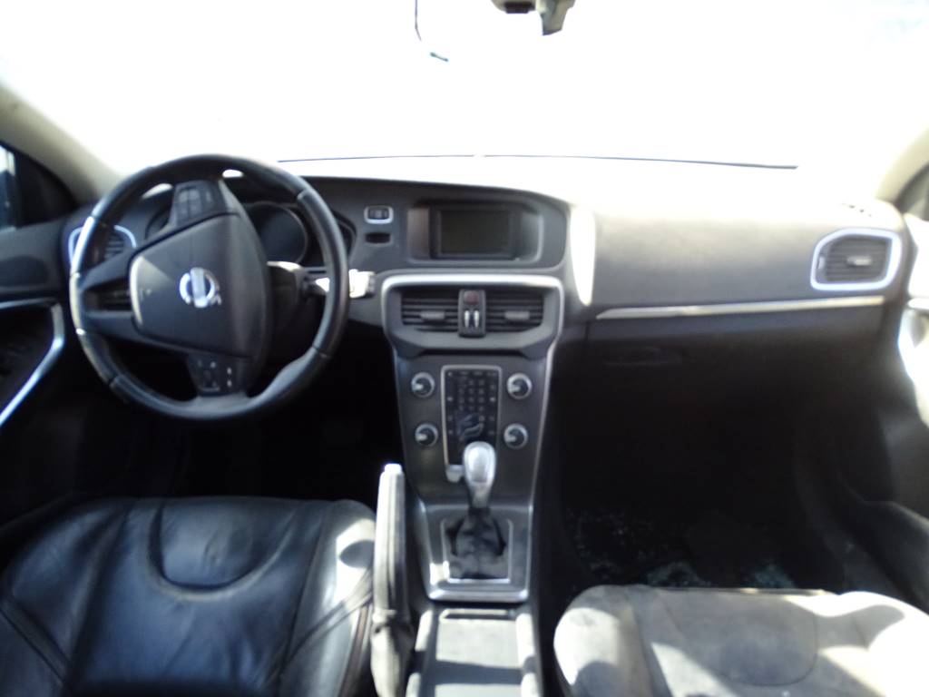 Volvo Serie V40 Fastback D4 Año 2013 #303