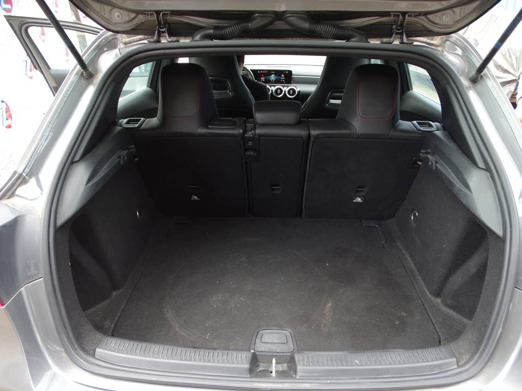Mercedes Benz Clase A (W177) A 250 Año 2018 #532