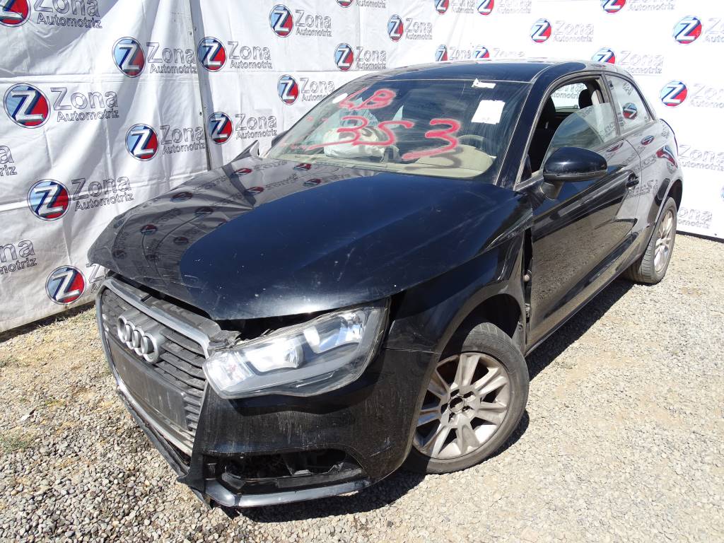 Audi Serie A1 A1 ATTRACT 1.2 Año 2013 #275