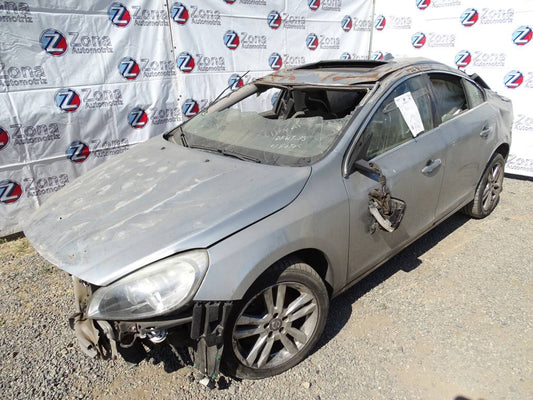 Volvo Serie S60 II 2.0 T Año 2011 #277