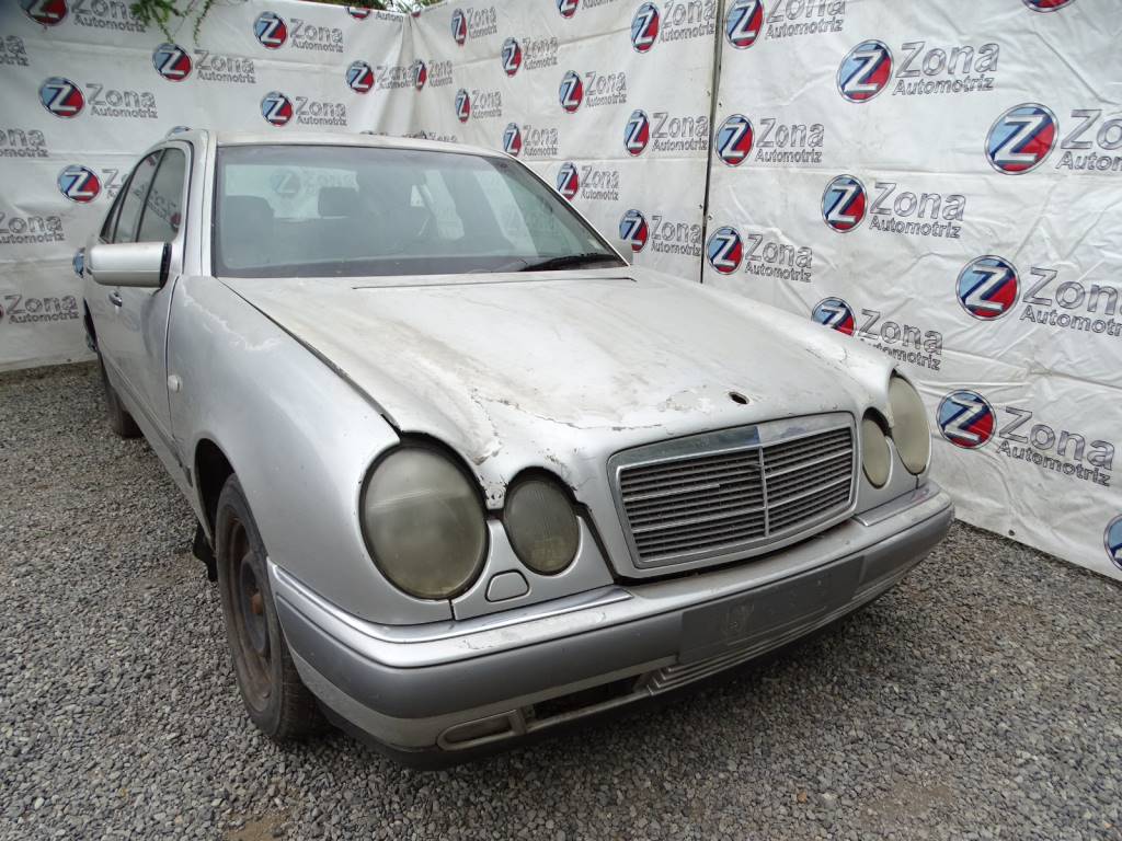 Mercedes Benz Clase E (W210) E 240 Año 1999 #416