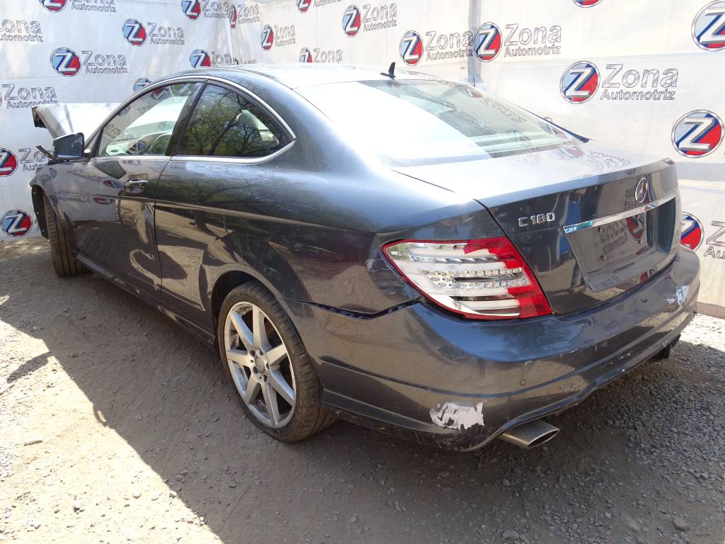 Mercedes Benz Clase C (W204) C 180 Año 2015 #381
