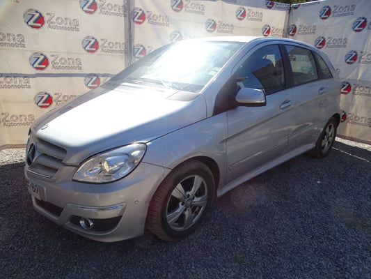 Mercedes Benz Clase B (W245) B 180 Año 2011 #442