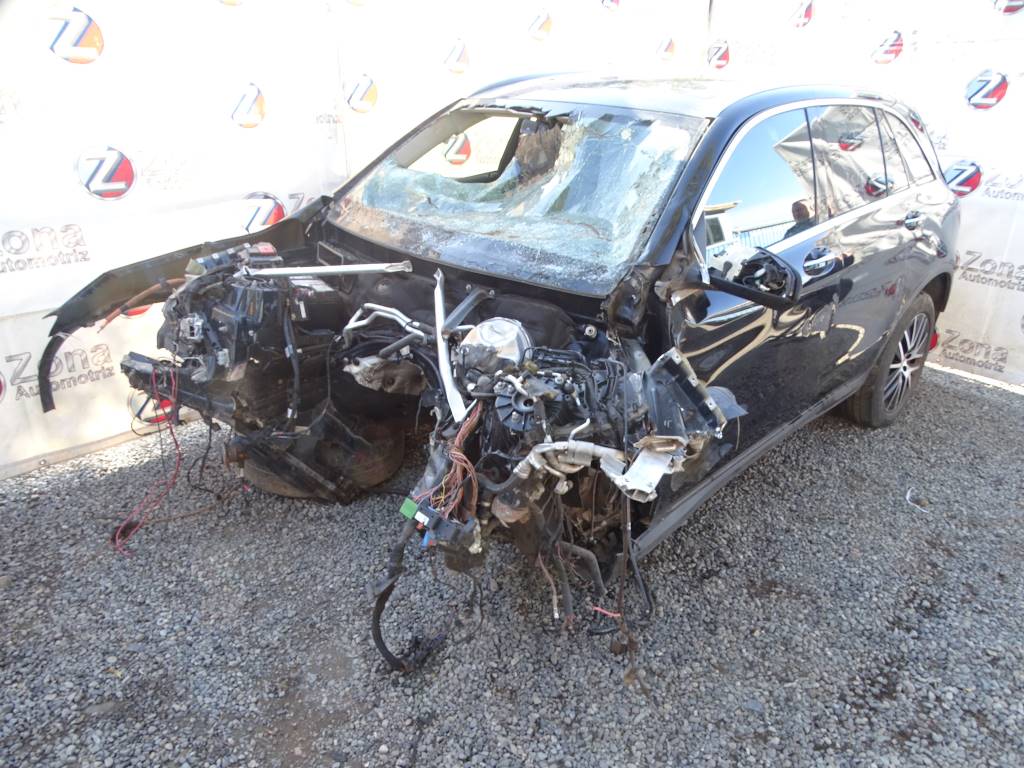 Mercedes Benz Clase GLC (W253) 300 e 4-matic Año 2021 #449