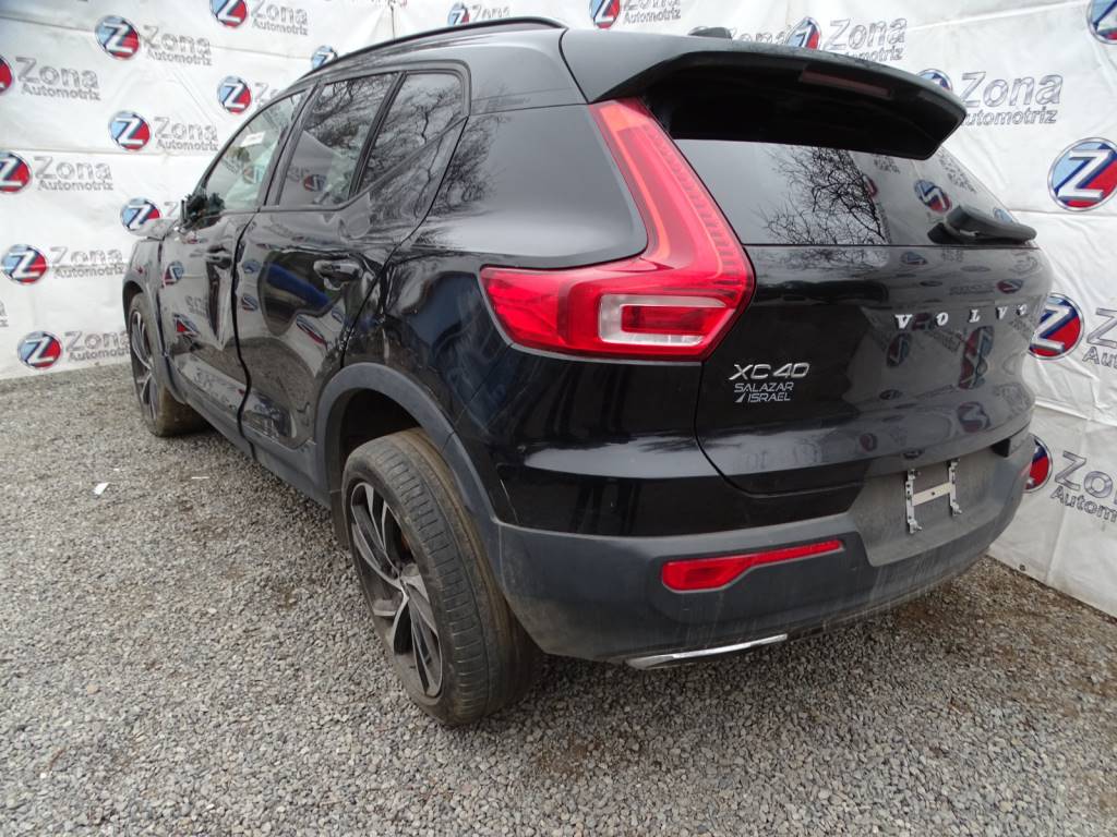 Volvo Serie XC40 T5 AWD Año 2021 #408