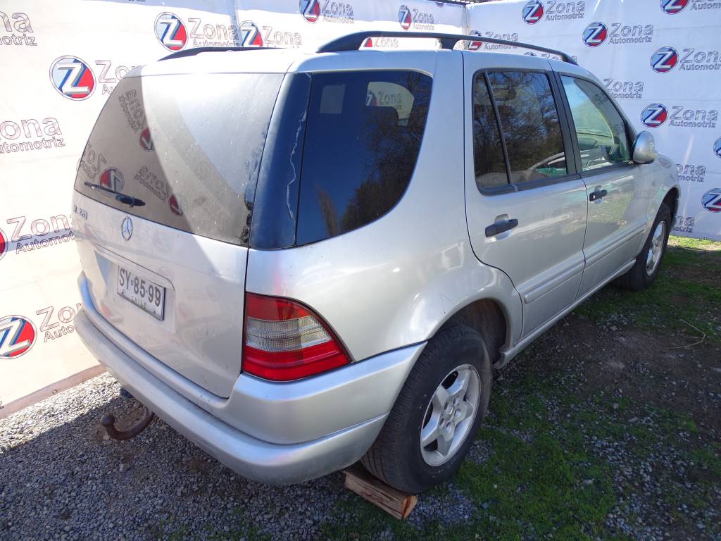 Mercedes Benz Clase ML (W163) ML 320 Año 1998 #295
