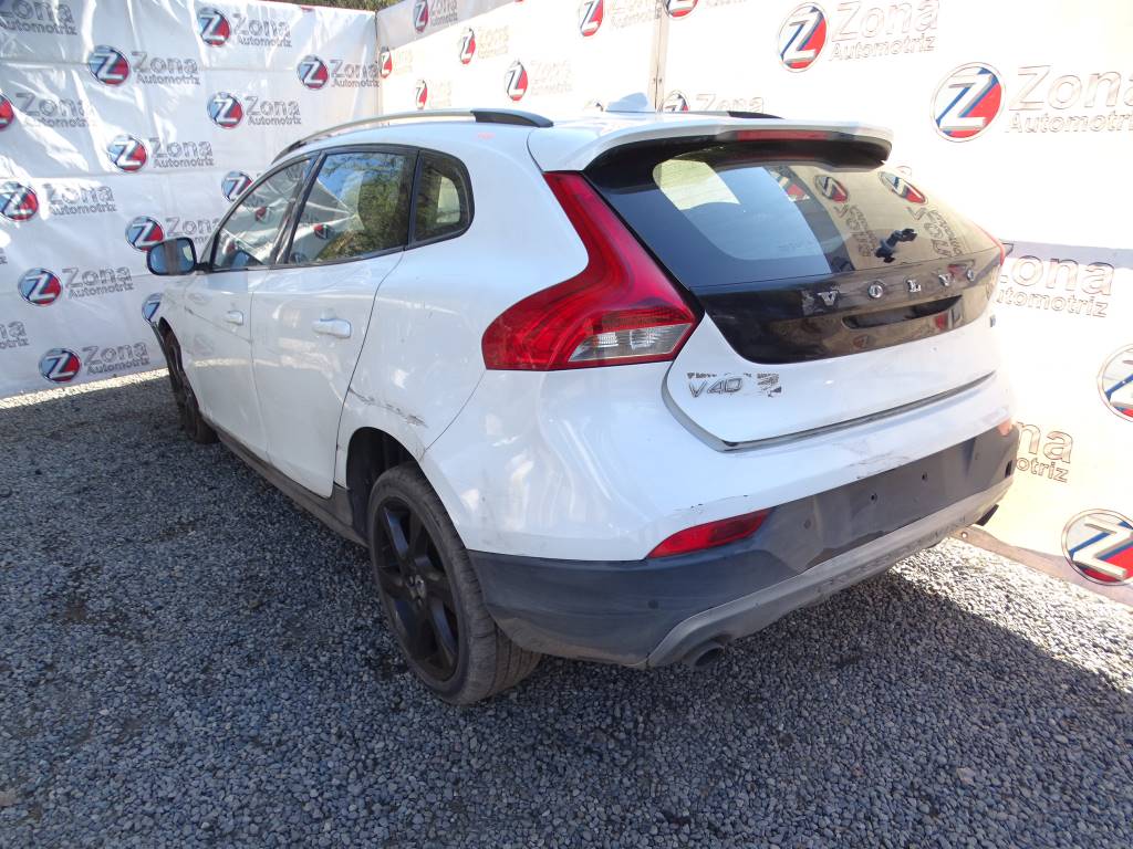 Volvo Serie V40 CROSS COUNTRY V40 CROSS COUNTRY T4 AUT Año 2014 #450