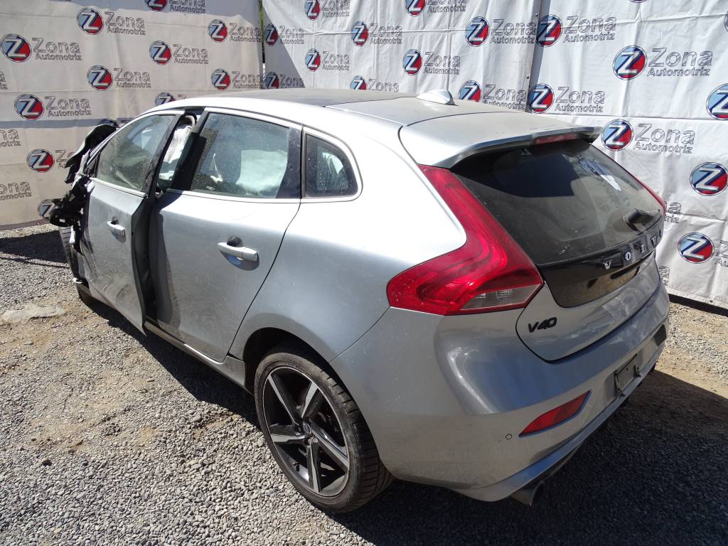 Volvo Serie V40 Fastback T4 GTDi Año 2014 #317