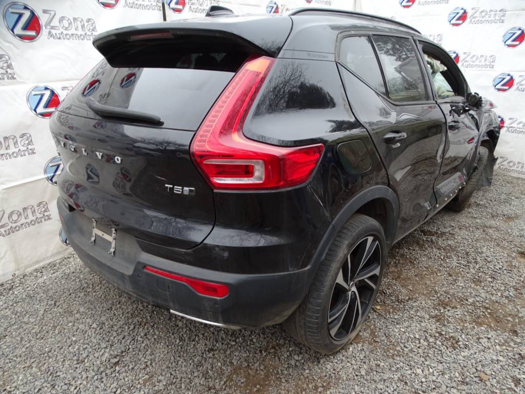 Volvo Serie XC40 T5 AWD Año 2021 #408