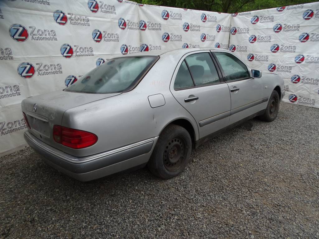 Mercedes Benz Clase E (W210) E 240 Año 1999 #416