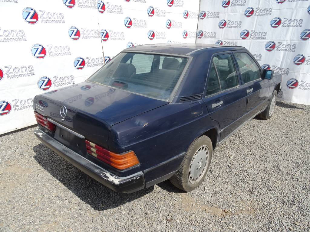 Mercedes Benz Clase E (W201) 190E Año 1988 #307
