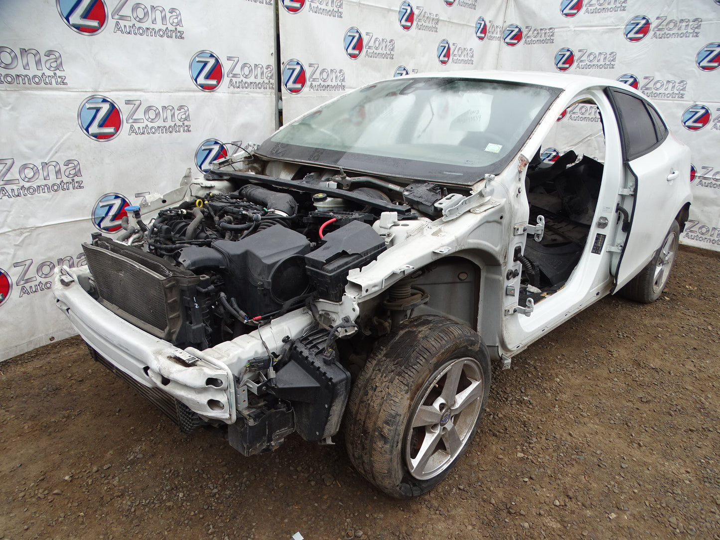 Volvo Serie V40 Fastback T4 GTDi Año 2014 #512