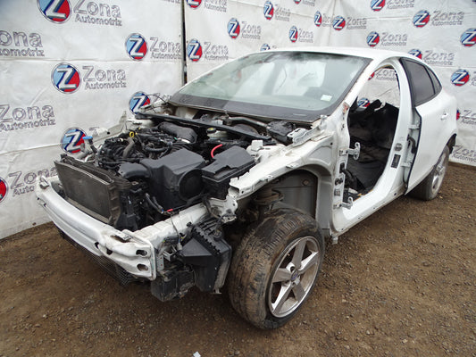 Volvo Serie V40 Fastback T4 GTDi Año 2014 #512