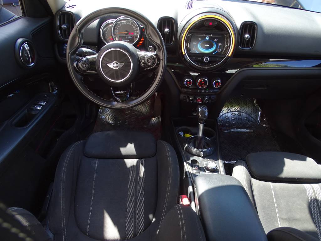 Mini Cooper Serie (F60) Country Man Año 2017 #523