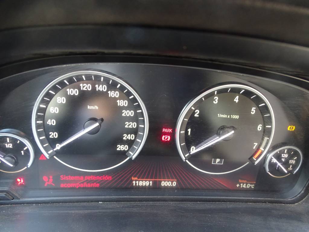BMW Serie 7 (F01) 750 i Año 2010 #543