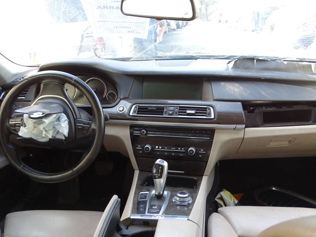 BMW Serie 7 (F01) 750 i Año 2010 #543