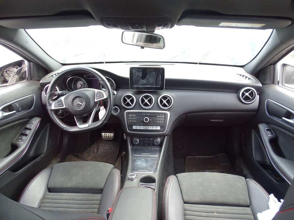 Mercedes Benz Clase A (W176) A 200 Año 2016 #285