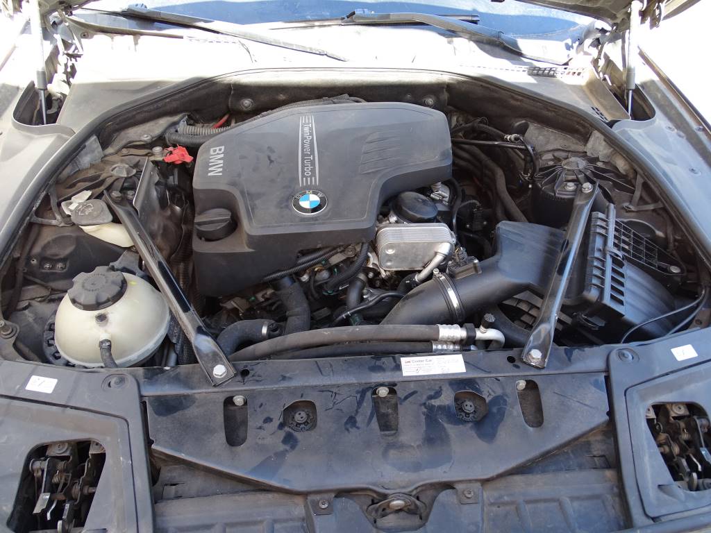 Bmw Serie 5 (F10) 520 i Año 2013 #376