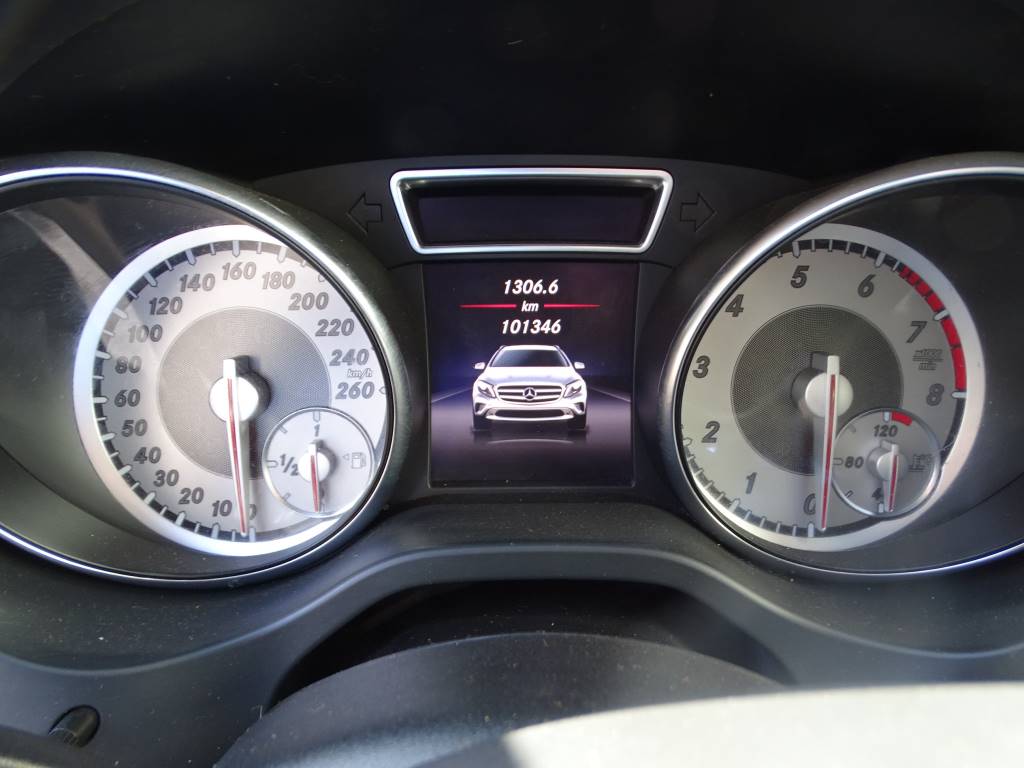 Mercedes Benz Clase GLA (W156) GLA 250 4-matic Año 2014 #439