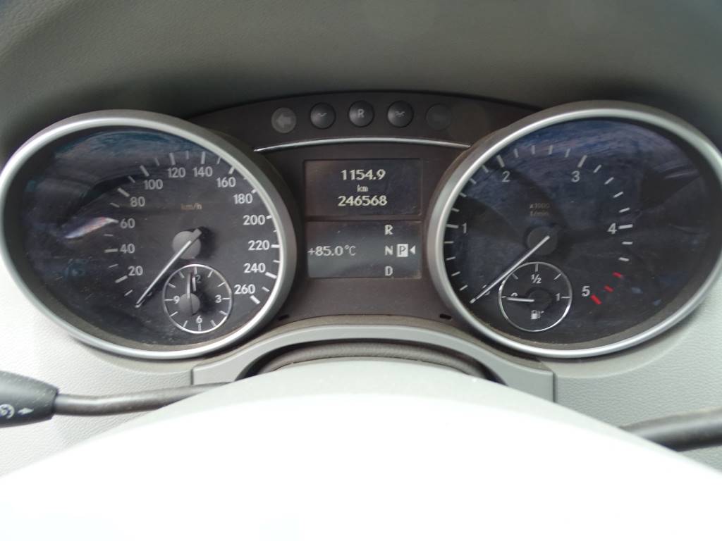 Mercedes Benz Clase ML (W164) ML 300 CDI 4-matic Año 2010 #428