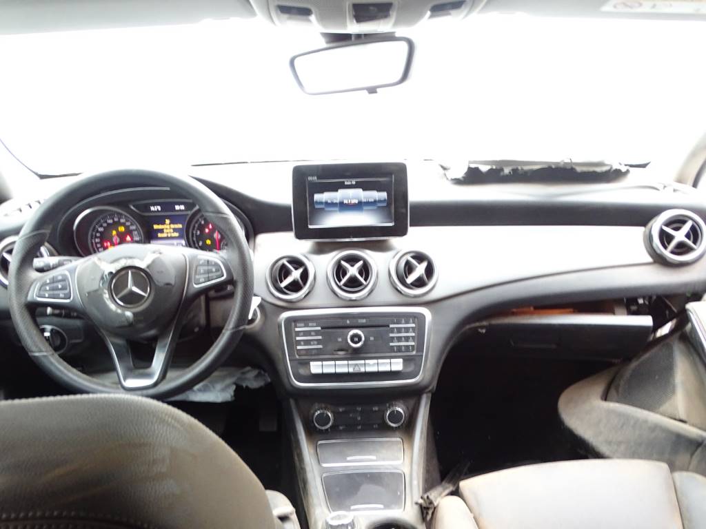 Mercedes Benz Clase GLA (W156) GLA 200 Año 2019 #414