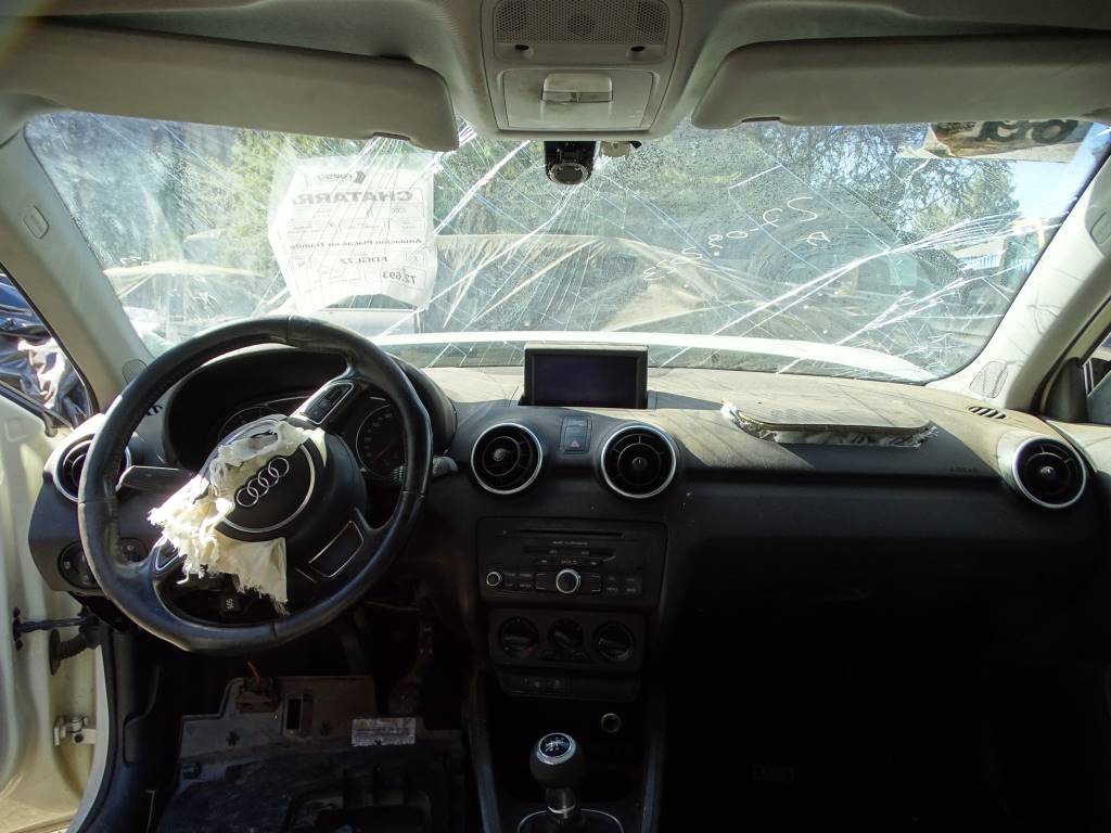 Audi Serie A1 A1 ATTRACT 1.2 Año 2013 #444