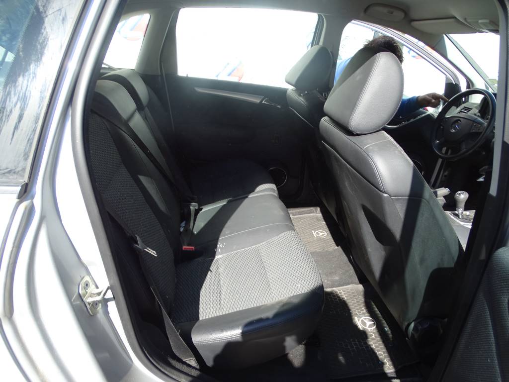 Mercedes Benz Clase B (W245) B 180 Año 2011 #442