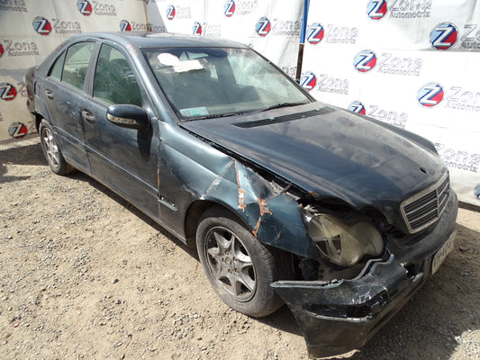 Mercedes Benz Clase C (W203) C 180 Año 2002 #524
