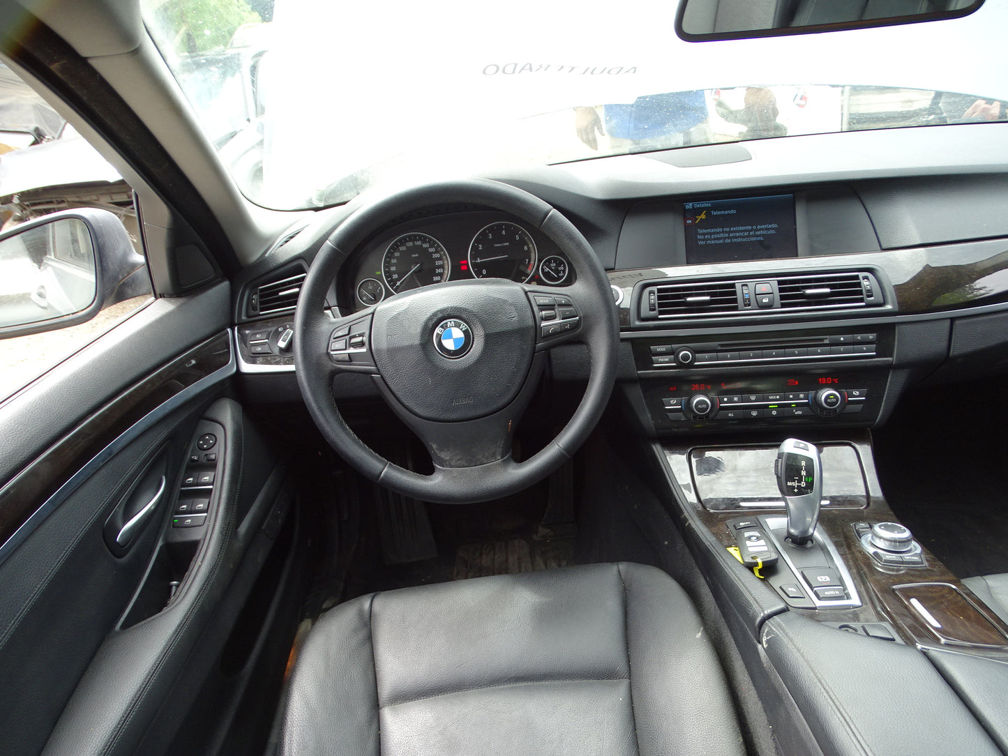 Bmw Serie 5 (F10) 523 i Año 2011 #526