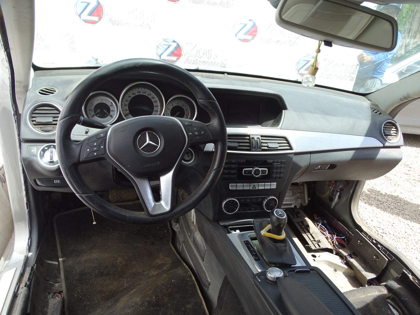 Mercedes Benz Clase C (W204) C 180 Año 2011 #477