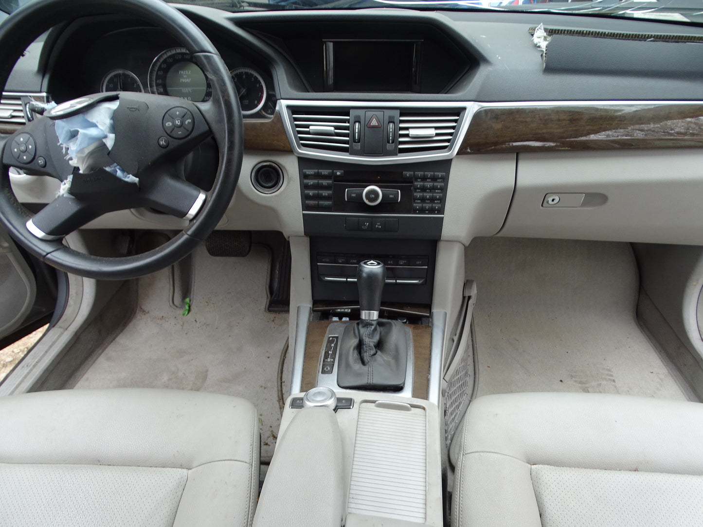 Mercedes Benz Clase E (W212) E 200 CGI Año 2011 #464