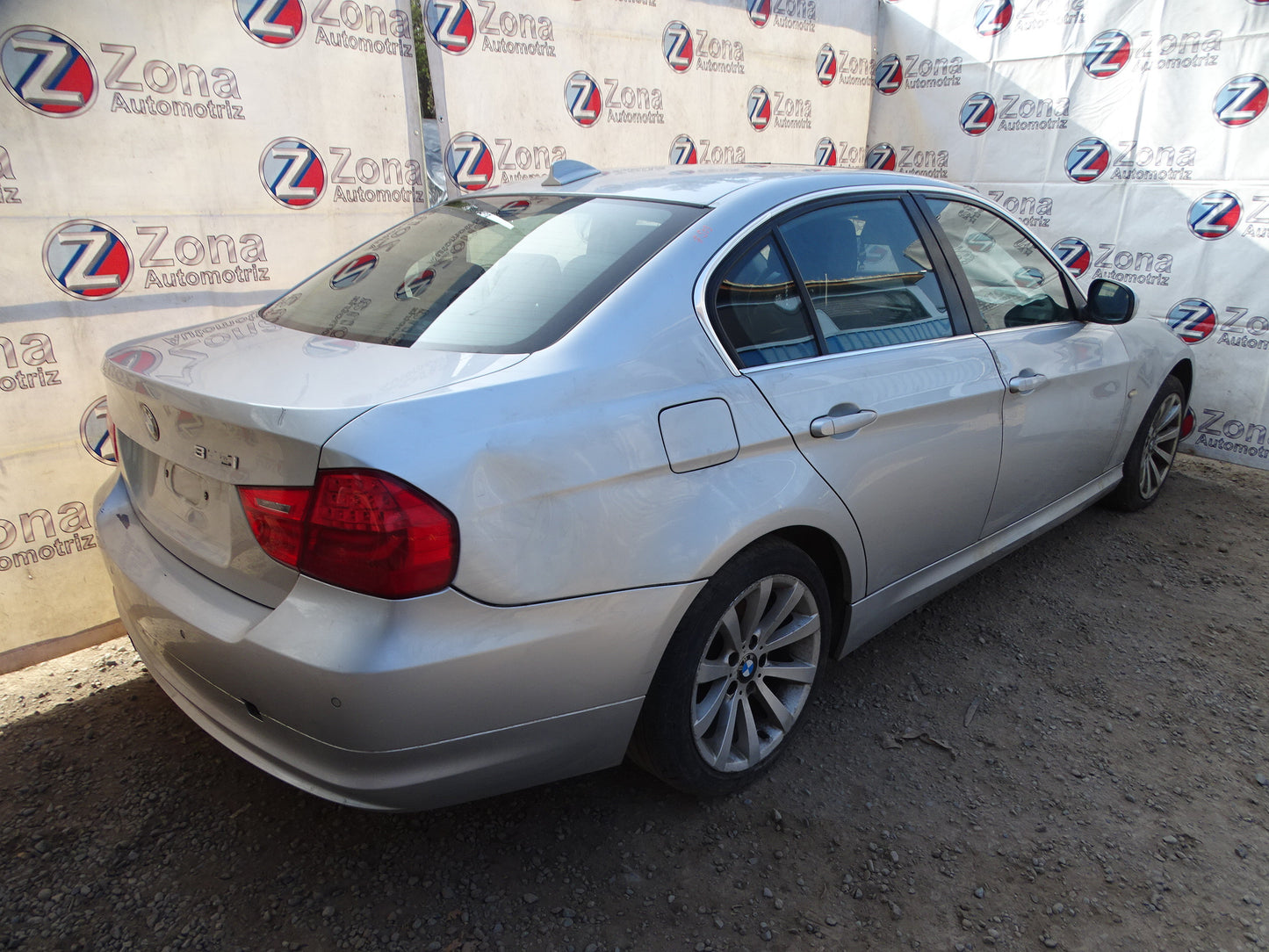 Bmw Serie 3 (E90) 325 i Año 2010 #503